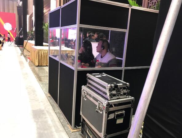 同传设备工作间图片 同传设备工作间图片